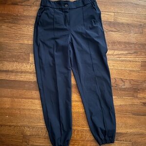 Lululemon Warpstreme High-Rise 7/8 Joggers in True Navy.